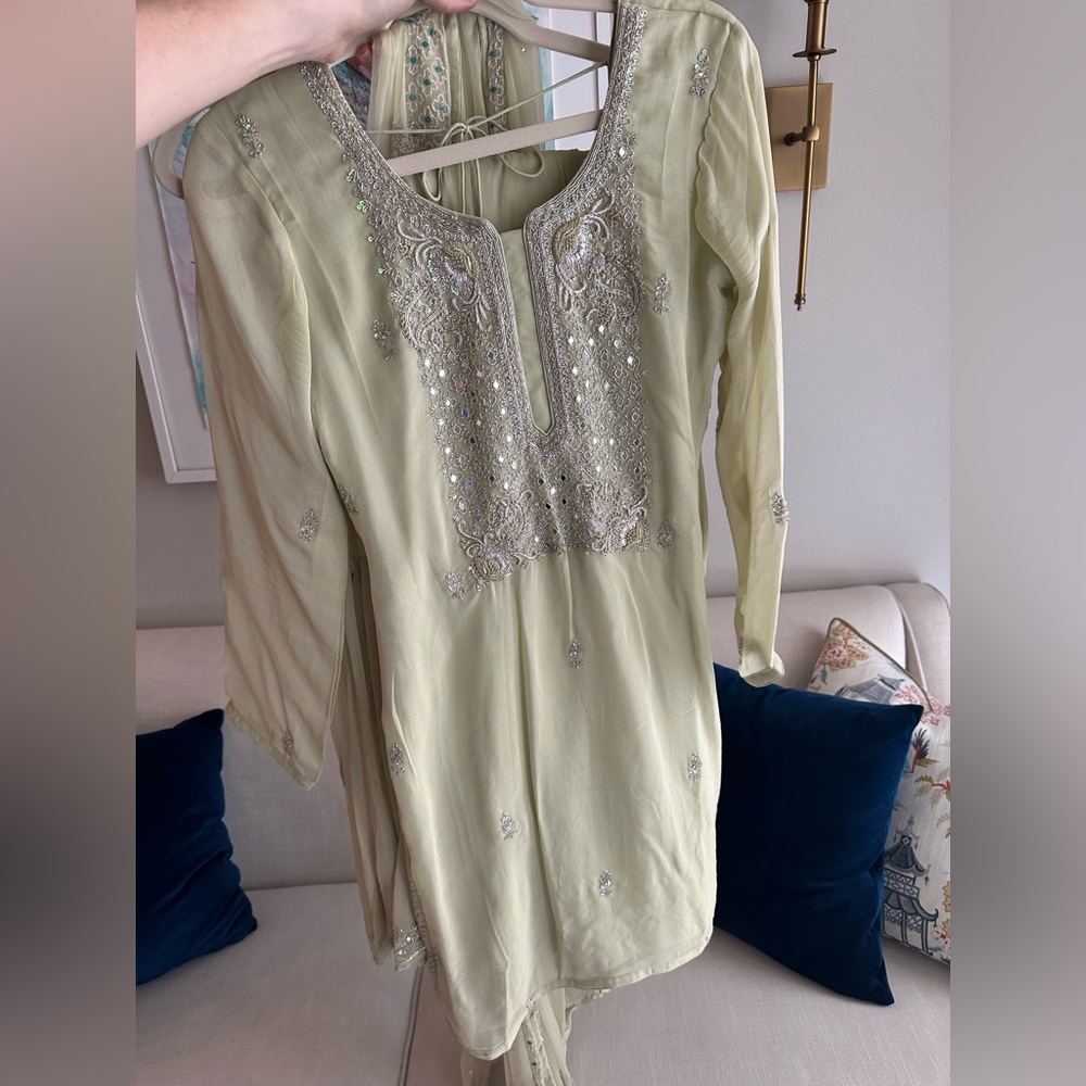 ROOP SARI PALACE Houston set- sage green